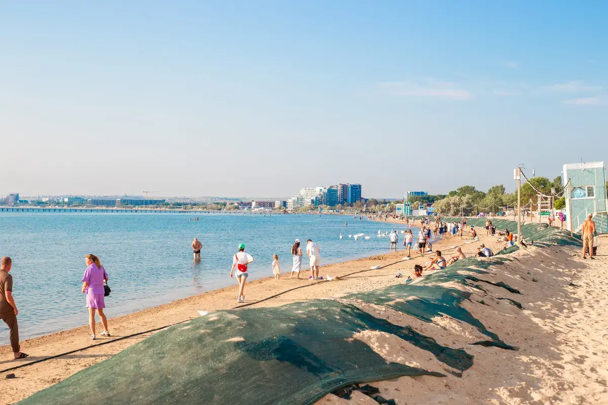 Nici la plajă rușii nu mai scapă de război: „Este un colaps”