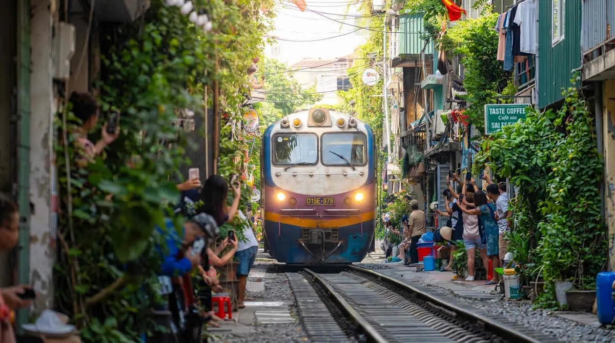 Călătorii de sfârșit de an din Hanoi vânează oferte avantajoase și experiențe la comandă