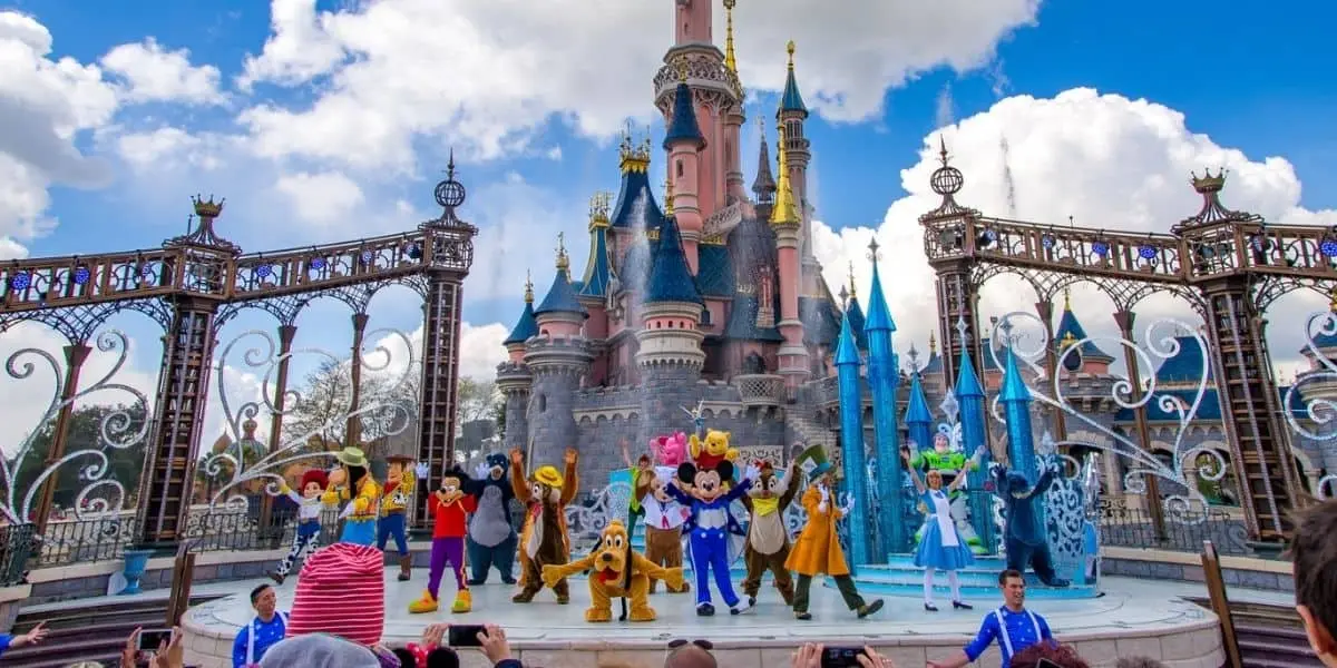 O atracție Disney a dus oaspeții înapoi în timp — defecțiune la Ratatouille