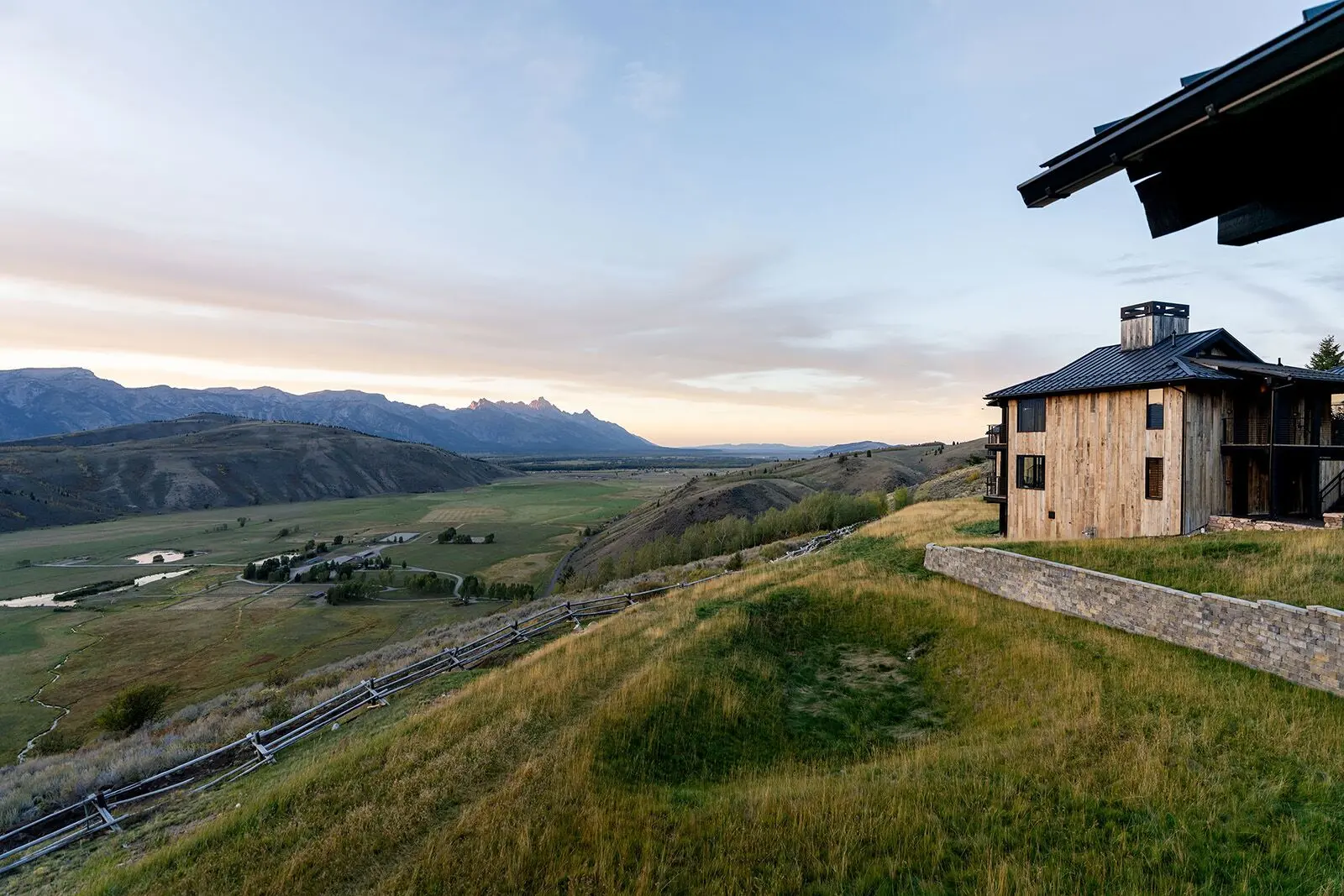 Hotelul Yellowstone: un refugiu cu vedere directă la Grand Teton