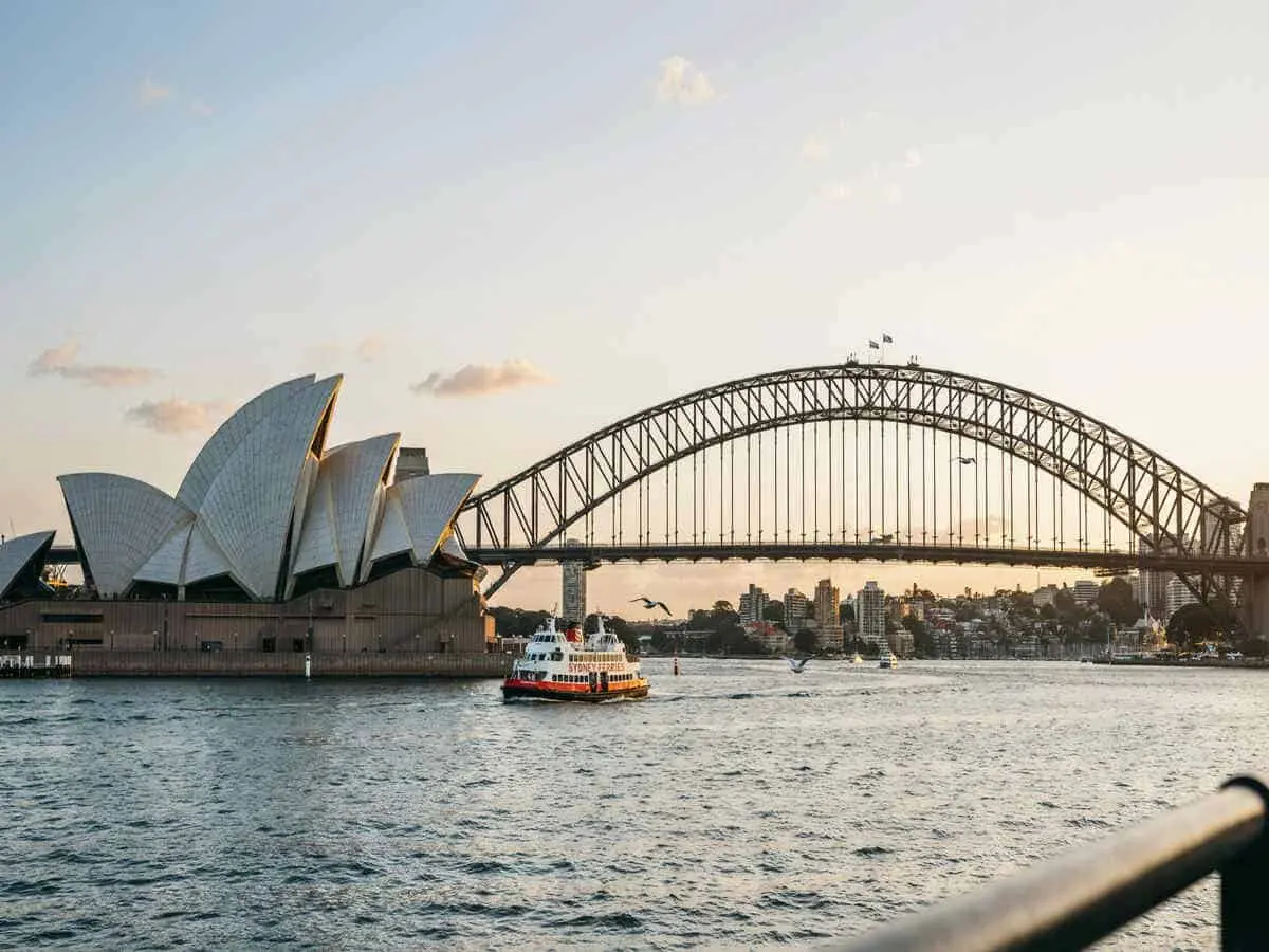 Turismul australian înflorează în 2026: Sydney și Melbourne conduc cererea de noapte