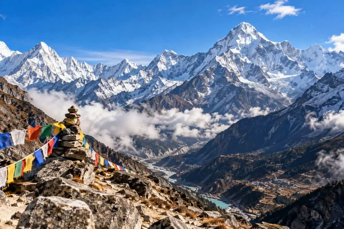 Turismul din Nepal este în alertă în timp ce dezastrează în Himalaya prezintă riscuri periculoase pentru turismul